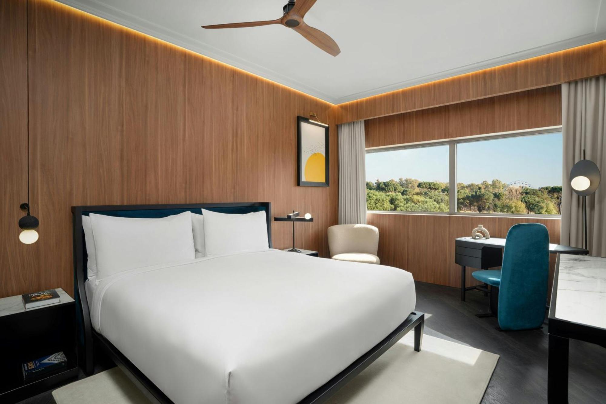 Sheraton Hotel&conference Center Hotel